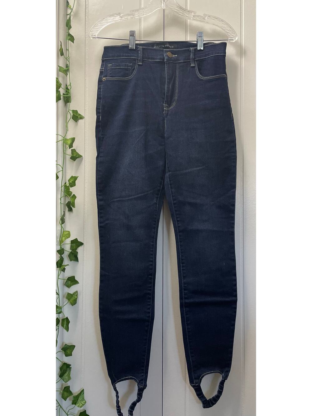Boston Proper Womans Blue Leggings with Leg Strap Size 8